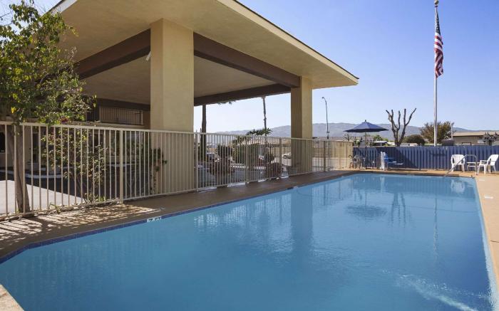 Days Inn by Wyndham Gilroy