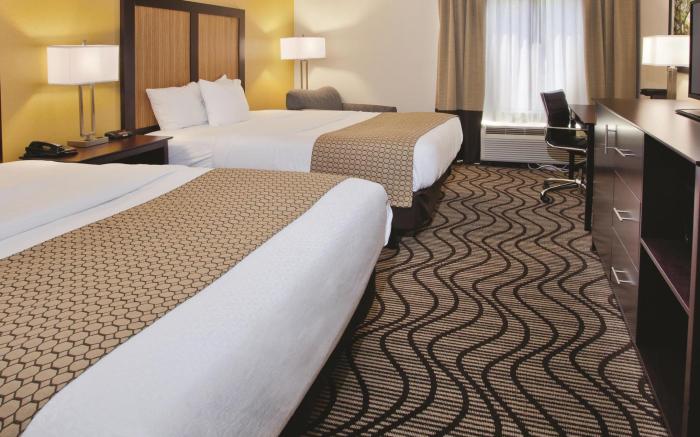 La Quinta Inn & Suites by Wyndham LaGrange / I-85