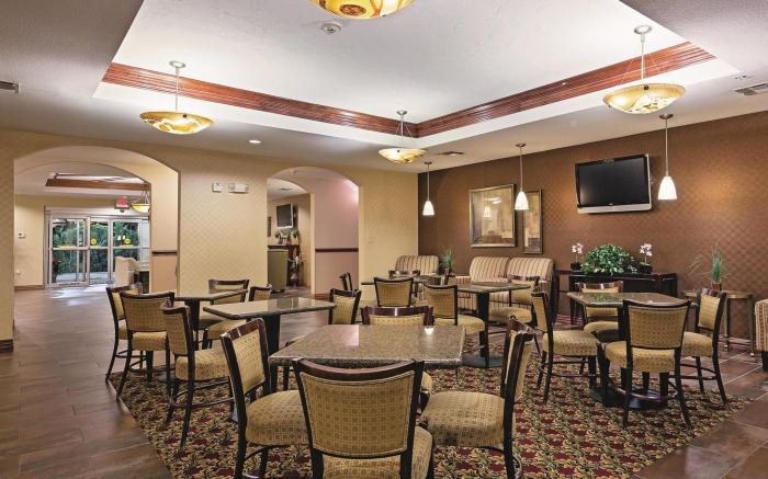 La Quinta Inn & Suites by Wyndham Cleburne