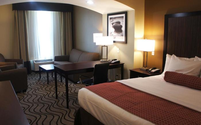 La Quinta Inn & Suites by Wyndham Gonzales LA