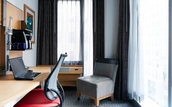 The Jewel a Club Quarters Hotel Opposite Rockefeller Center