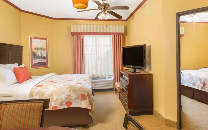 Hawthorn Extended Stay by Wyndham Corpus Christi Padre Is
