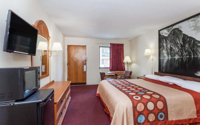 Super 8 by Wyndham Columbia SC / Ft. Jackson