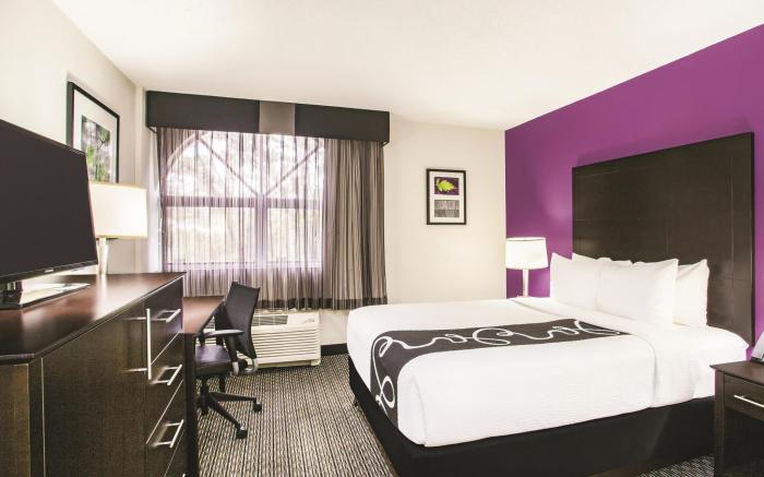 La Quinta Inn & Suites by Wyndham Fort Lauderdale Tamarac