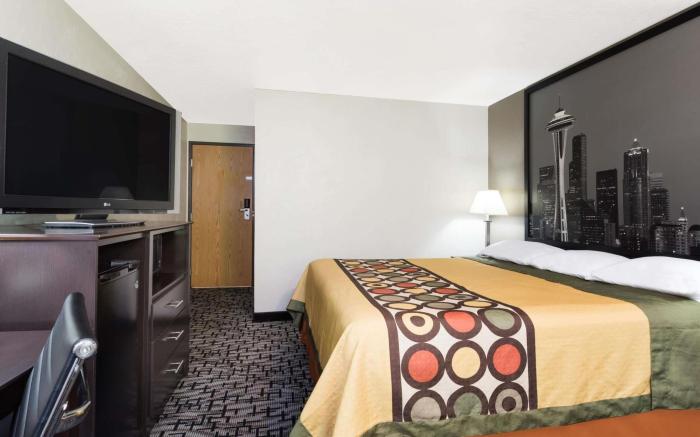 Super 8 By Wyndham Bremerton