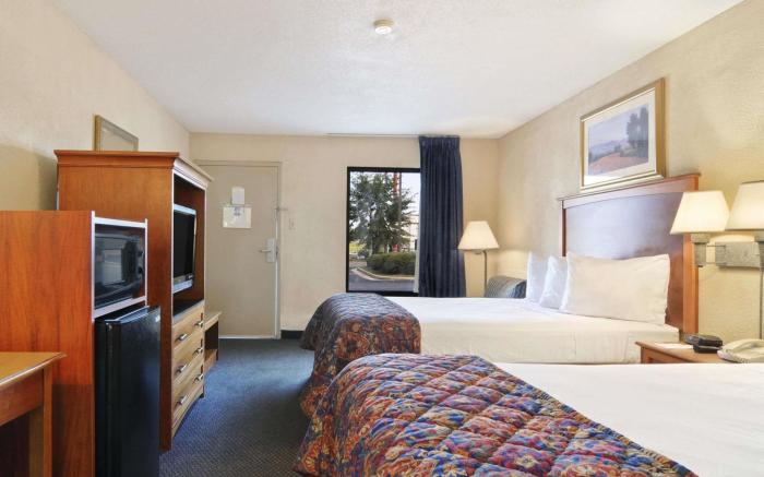 Baymont by Wyndham Macon I-75