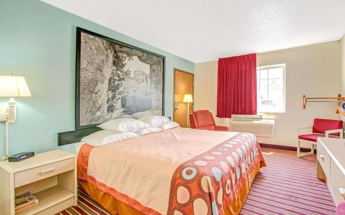 Super 8 By Wyndham San Antonio/Fiesta