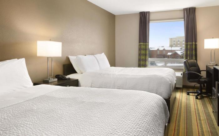 Spark by Hilton Woodstock