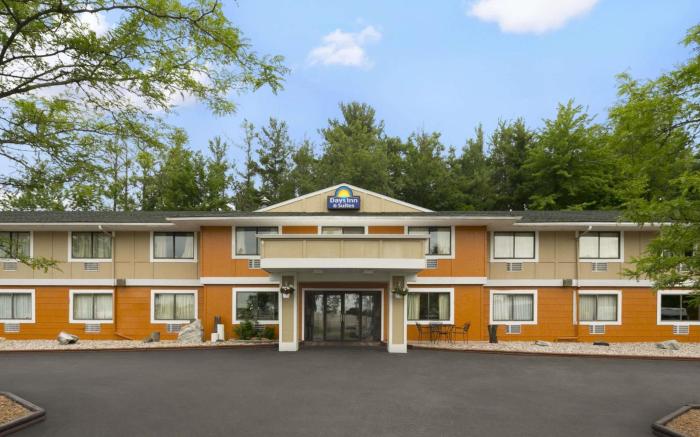 Days Inn & Suites by Wyndham Stevens Point
