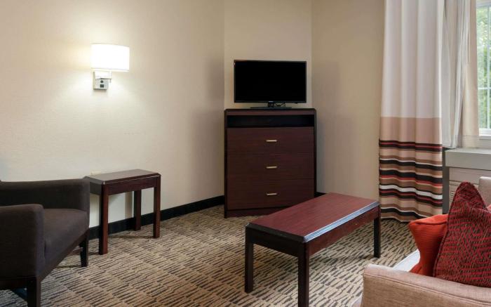 MainStay Suites Raleigh - Cary