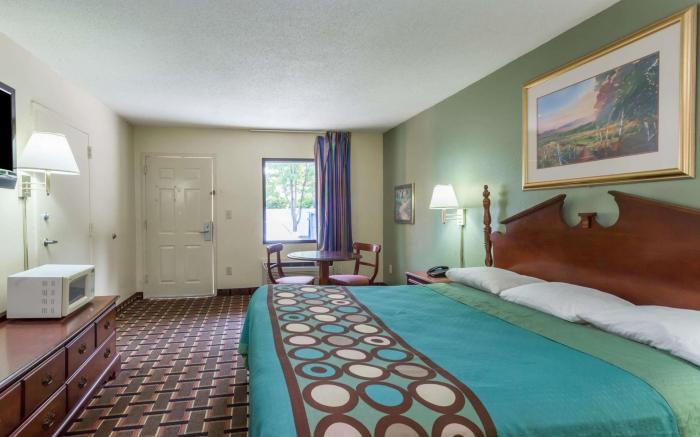 Super 8 By Wyndham Norcross/I-85 Atlanta