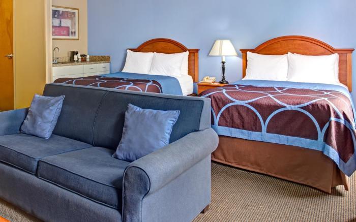 Super 8 by Wyndham Smithfield