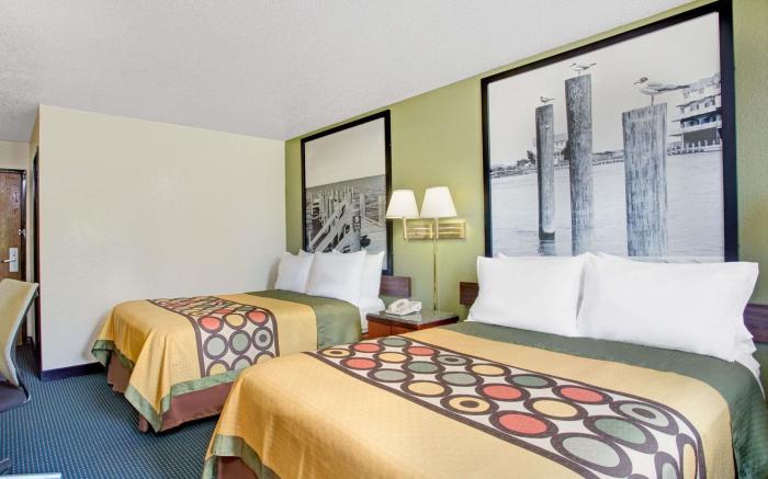 Super 8 By Wyndham Newport News/Jefferson Ave.