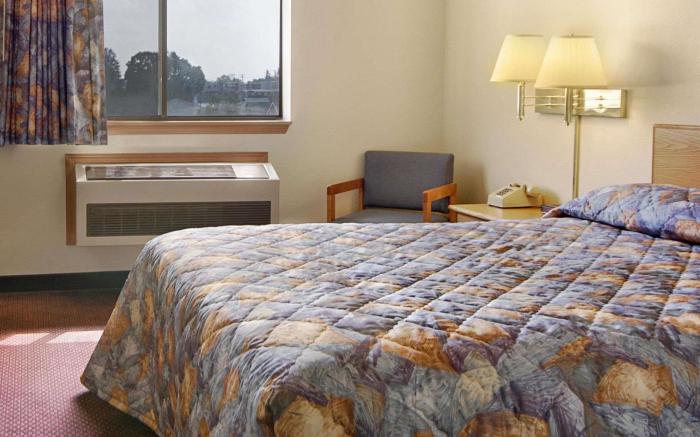 Ramada by Wyndham York Harrisburg Hershey