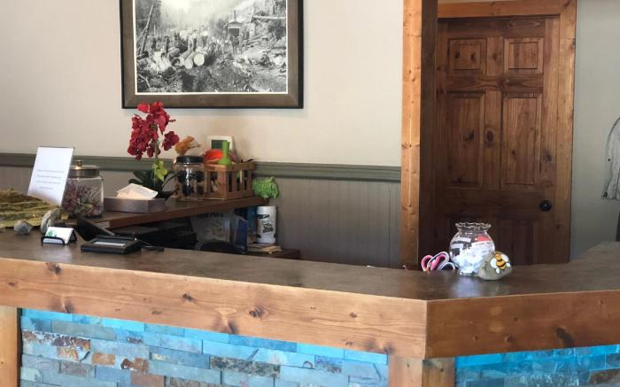 Timber Lodge Inn