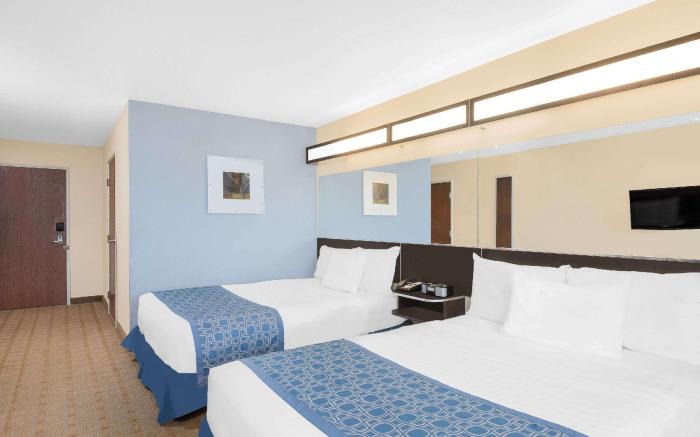 Microtel Inn & Suites by Wyndham Waynesburg