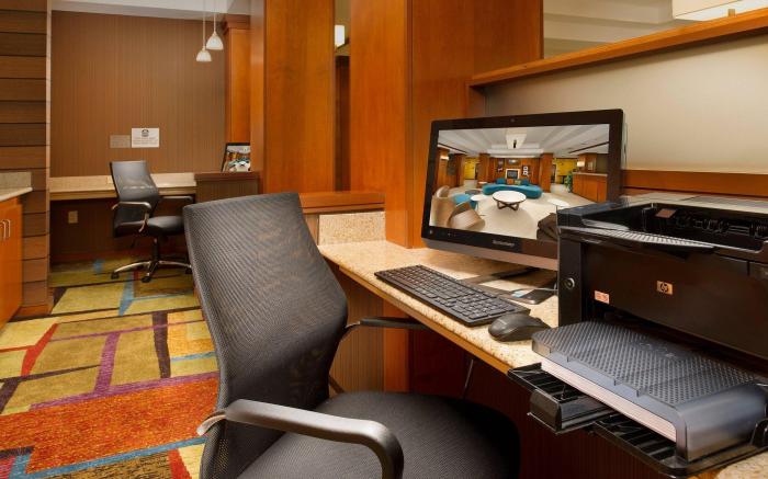 Fairfield Inn & Suites Marshall