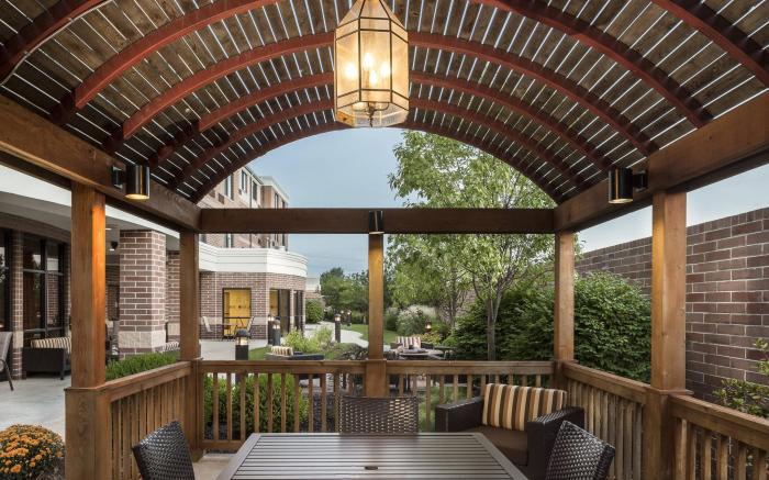 Courtyard Columbia