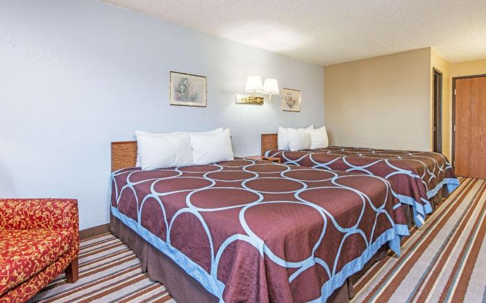 Super 8 By Wyndham Sullivan