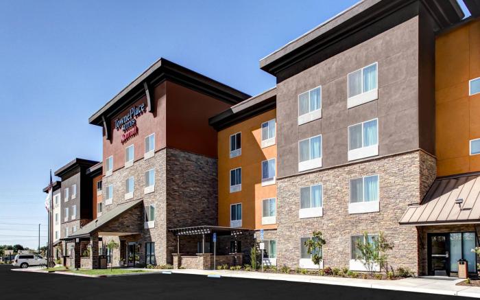 TownePlace Suites Bakersfield West