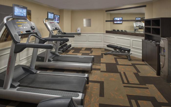 Sonesta Select Tinton Falls Eatontown