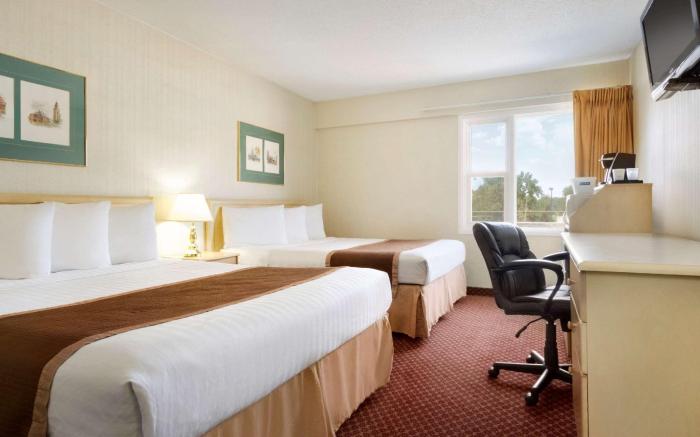 Travelodge by Wyndham Lethbridge