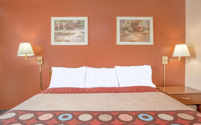Super 8 By Wyndham Carlisle North
