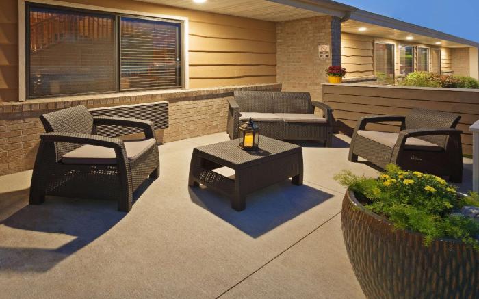 AmericInn by Wyndham Hartford WI