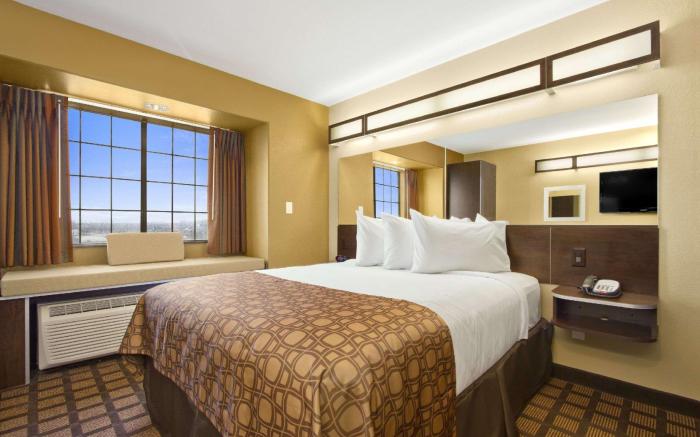 Microtel Inn & Suites by Wyndham Round Rock