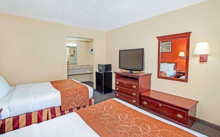 Days Inn by Wyndham Canton