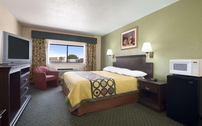 Super 8 By Wyndham Amarillo Central Tx