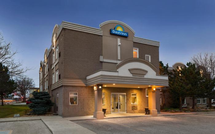 Days Inn by Wyndham Toronto West Mississauga