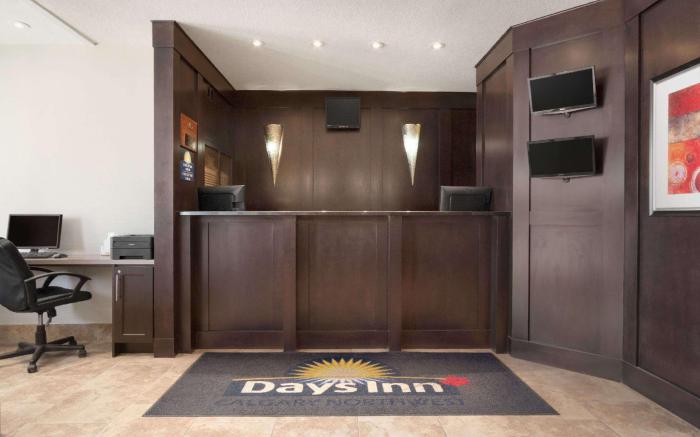 Days Inn by Wyndham Calgary Northwest