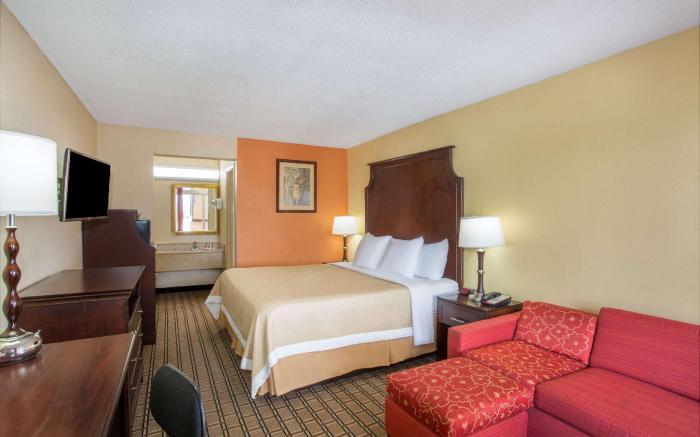 Days Inn by Wyndham Blytheville