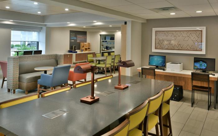 Holiday Inn Express Raleigh-Durham Airport By IHG