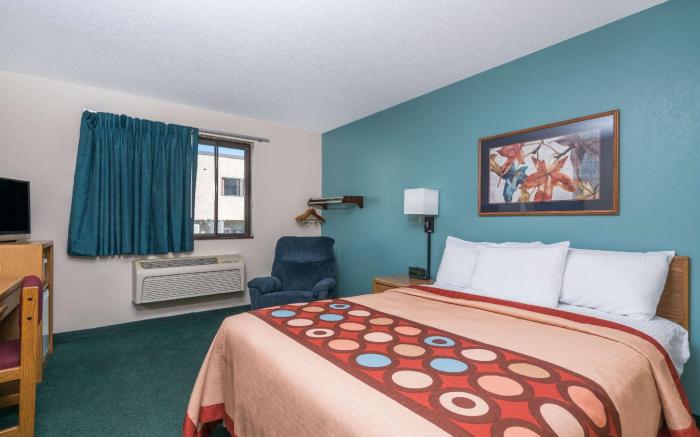 Super 8 By Wyndham Baxter/Brainerd Area