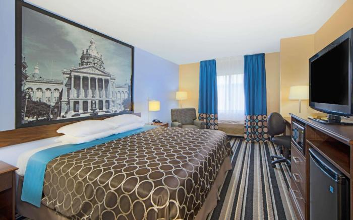 Super 8 By Wyndham Fairfield