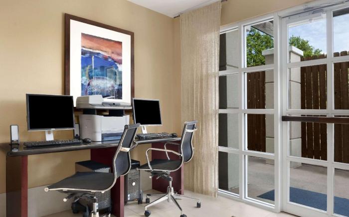Hawthorn Extended Stay by Wyndham College Station
