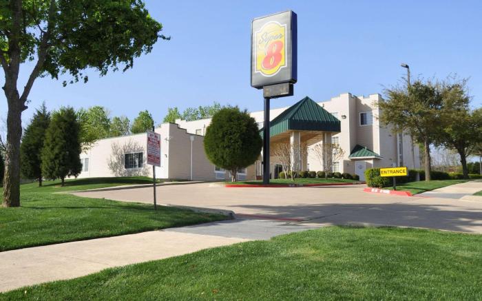 Super 8 by Wyndham Garland/Rowlett/East Dallas Area
