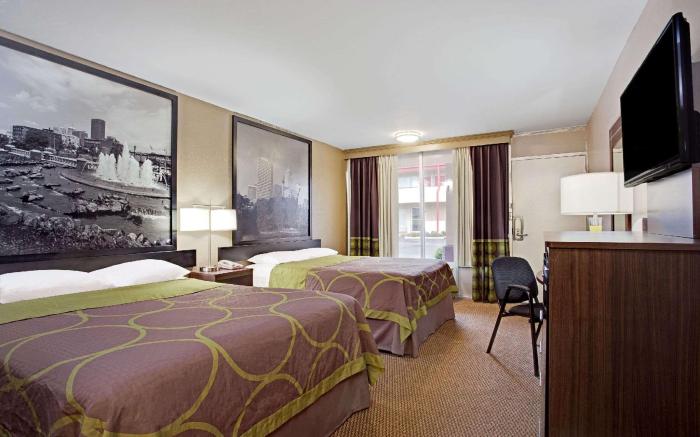 Super 8 By Wyndham Oklahoma/Frontier City
