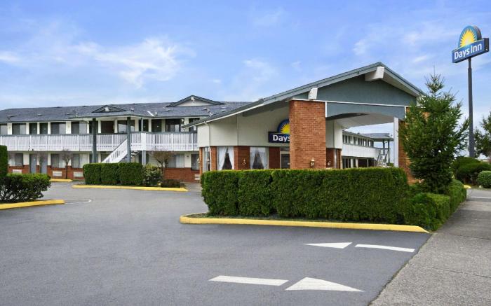 Days Inn by Wyndham Auburn
