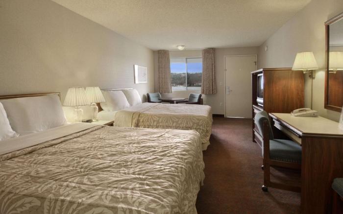 Days Inn by Wyndham Auburn