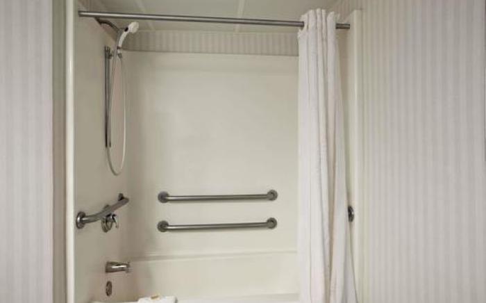Days Inn & Suites by Wyndham Albany