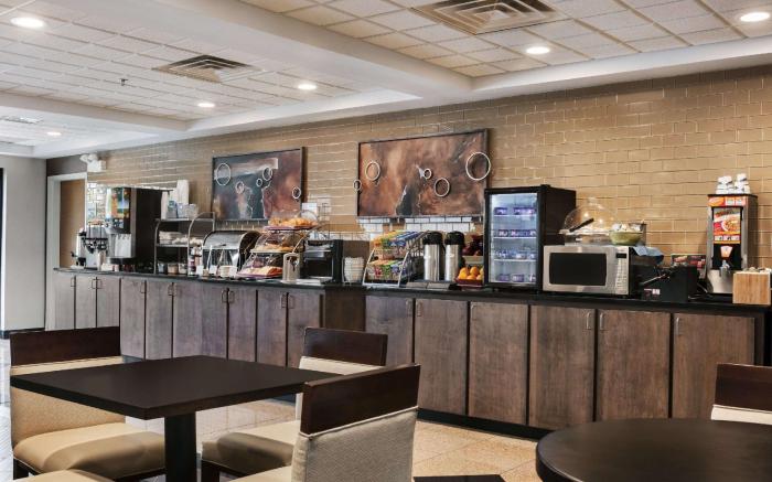 Wingate by Wyndham Chicago Schaumburg