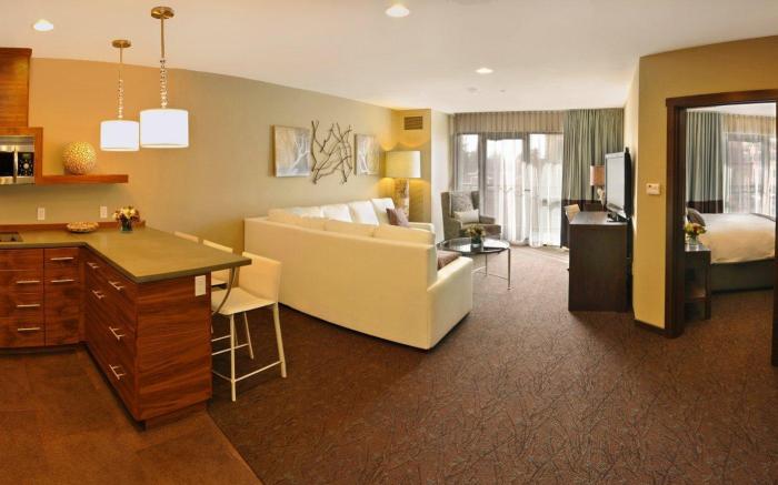 Oxford Hotel Bend