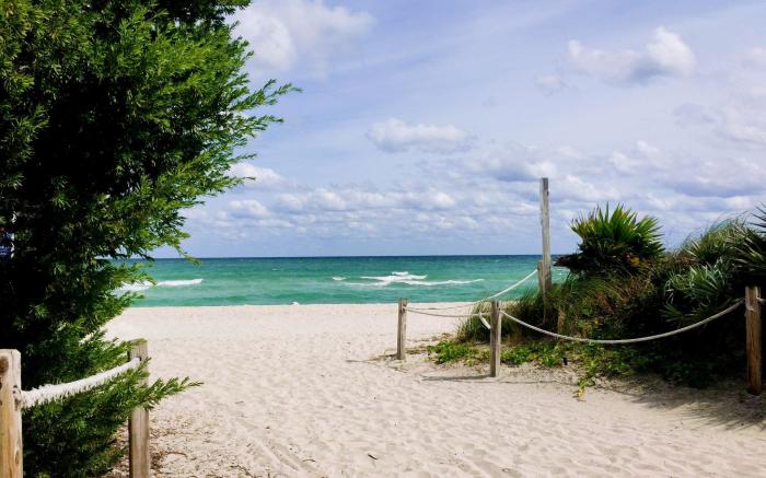Churchill Suites Monte Carlo Miami Beach