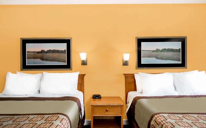 Days Inn by Wyndham Little River