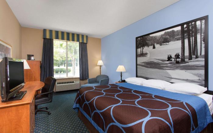 Super 8 by Wyndham Smithfield