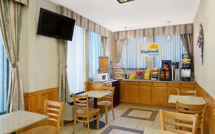 Days Inn by Wyndham Biscoe