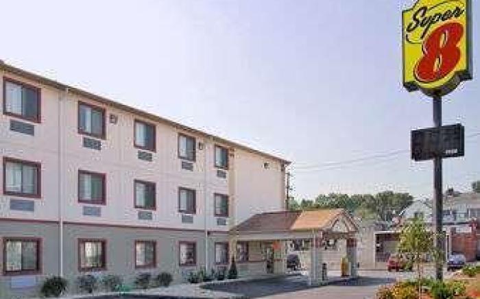 Ramada by Wyndham York Harrisburg Hershey